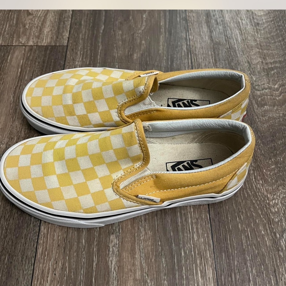 Vans - Picture 3 of 5